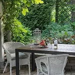 House - Two Bedroom Apartment *