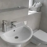 House - Two Bedroom Apartment *